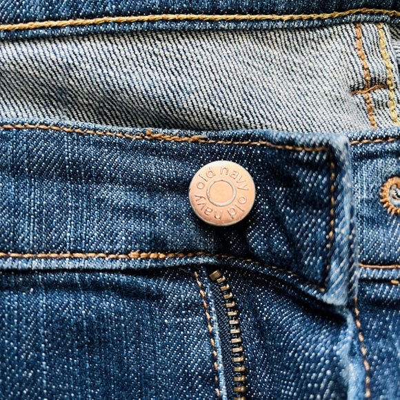 Old Navy The Sweetheart Low Rise Flare Bottom Medium Wash Jeans - Picture 10 of 12